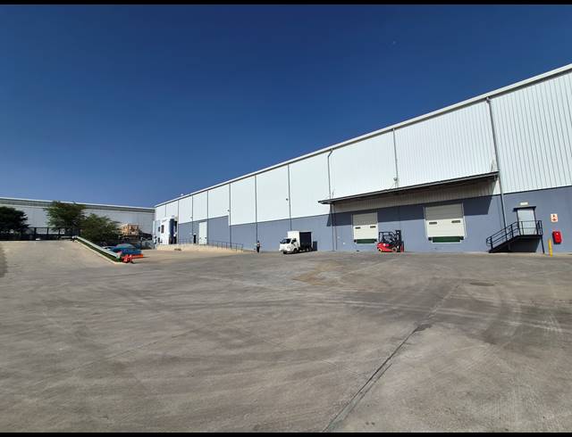 3,280M² WAREHOUSE TO LET IN LINBRO PARK